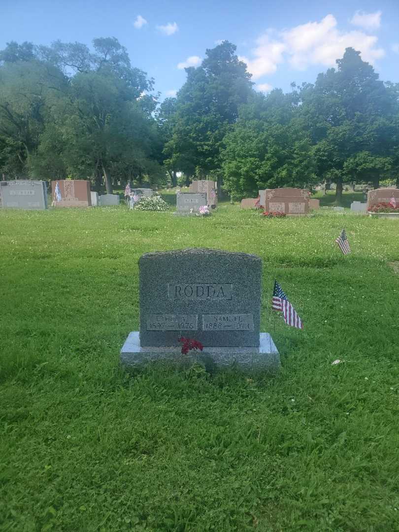 Samuel Rodda's grave. Photo 3