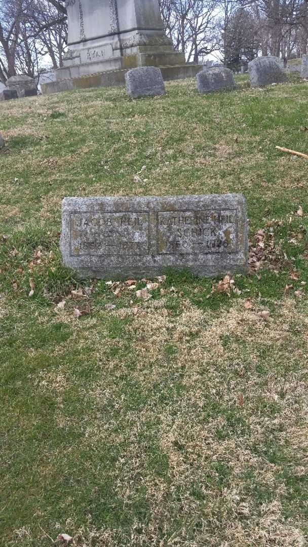Jacob Heil's grave. Photo 3